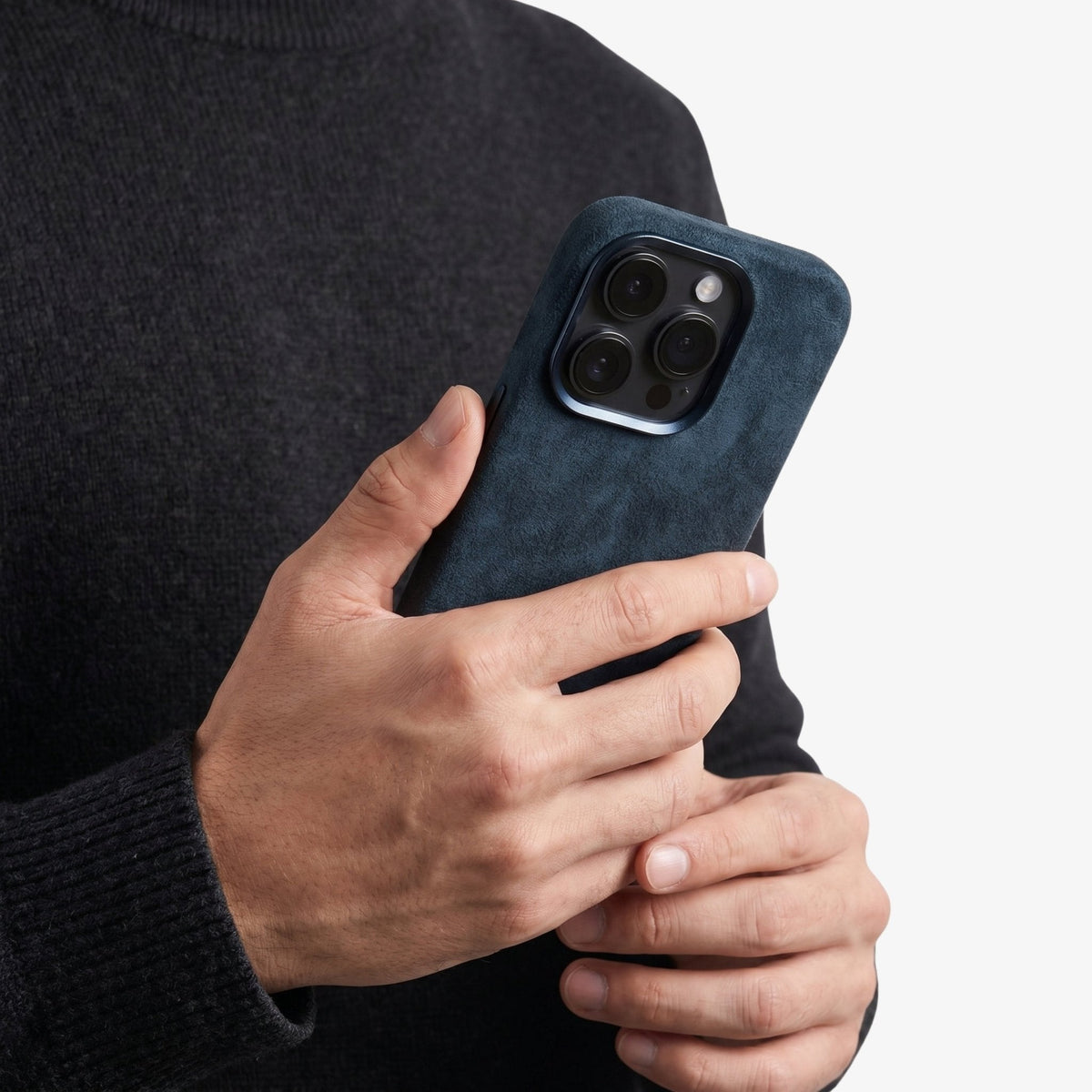 iPhone 15 Pro Max - Alcantara Case - Navy Blue